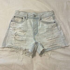 American eagle 90’s boyfriend shorts